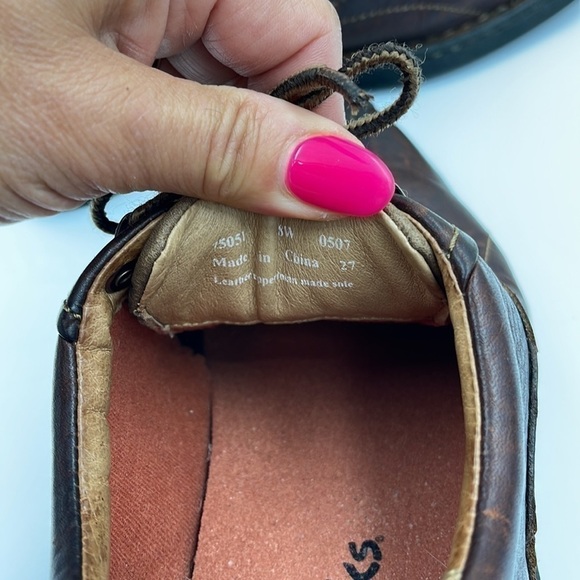 CLARKS leather distressed men’s shoes size 8W - Picture 9 of 10